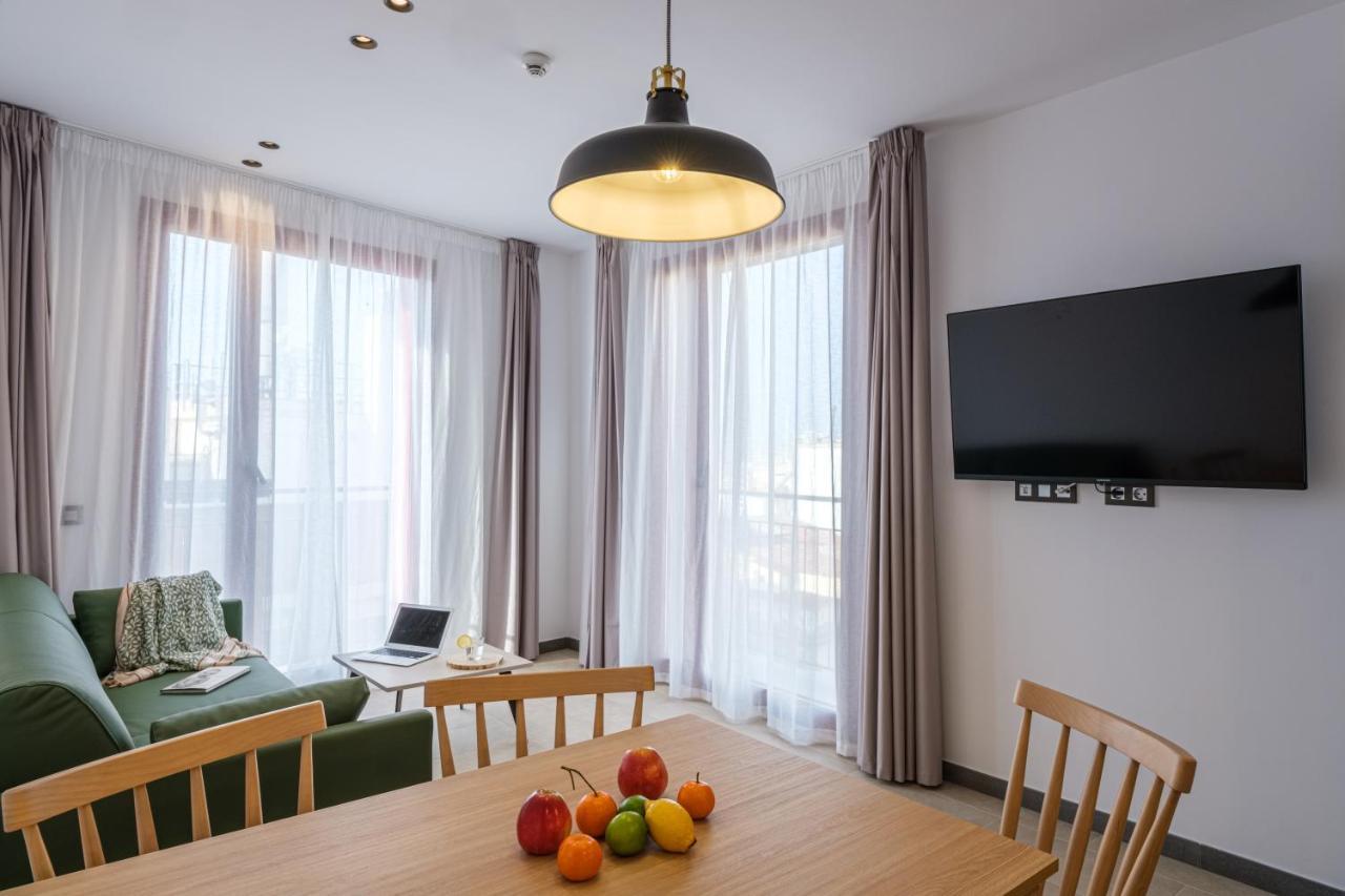 Apartment Tgna Reial 1