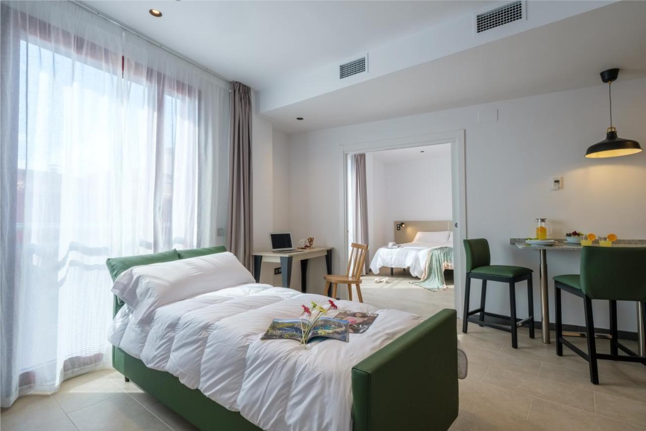 Apartment Tgna Reial 1 *