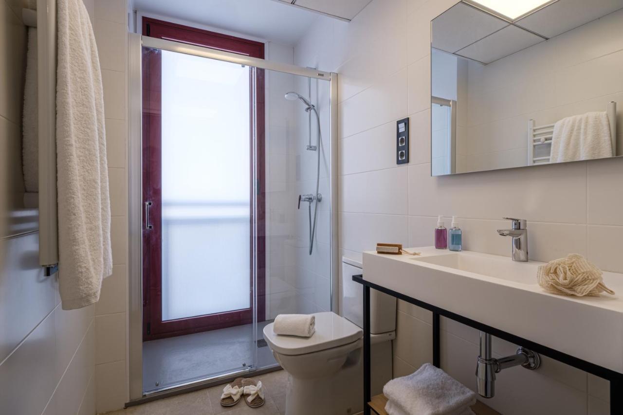 Apartment Tgna Reial 1 *
